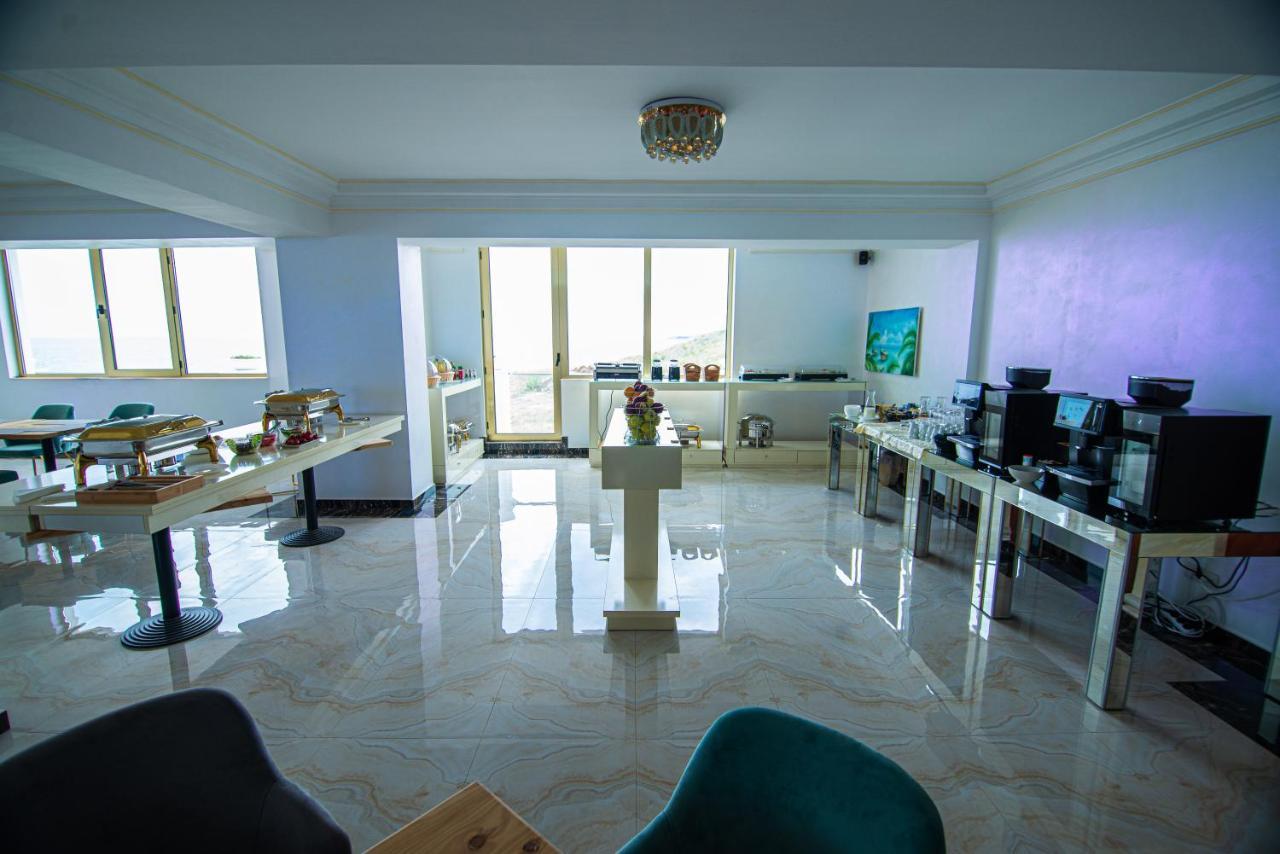 Alessio Hotel Residence Костінешть Екстер'єр фото