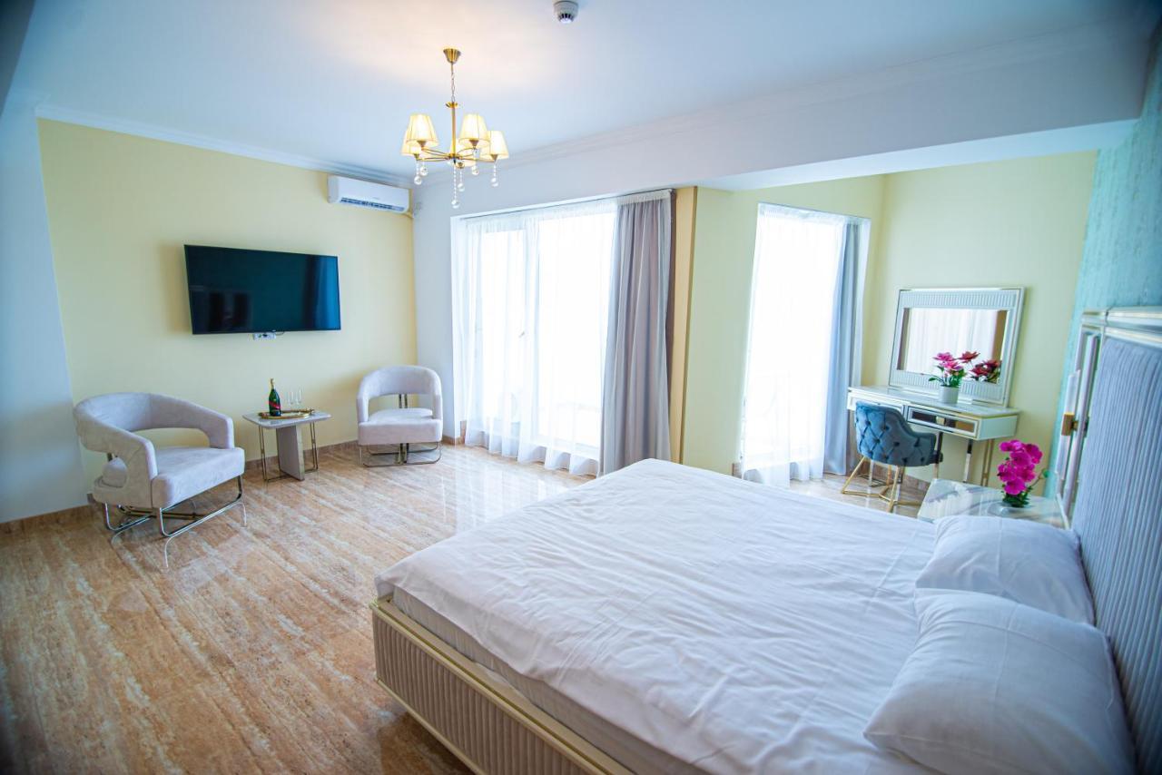 Alessio Hotel Residence Костінешть Екстер'єр фото