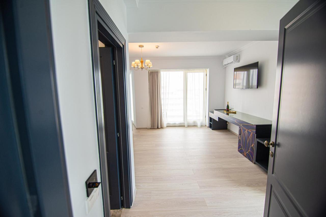 Alessio Hotel Residence Костінешть Екстер'єр фото