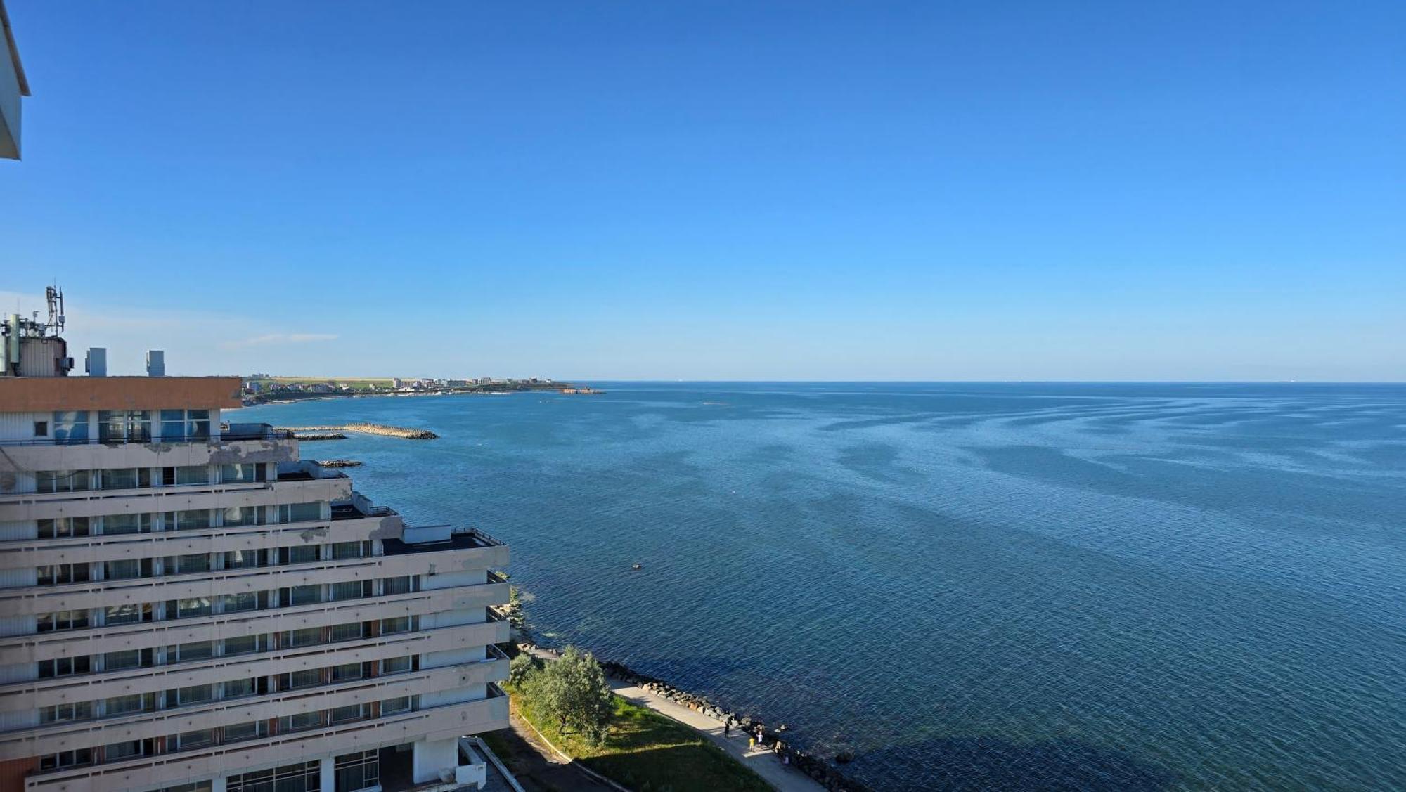 Alessio Hotel Residence Костінешть Екстер'єр фото